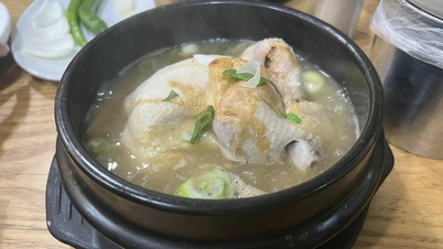 인삼닭찜 - 여름에 사랑받는 매콤한 요리