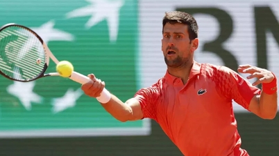 Djokovic ស្មើកំណត់ត្រា Grand Slam របស់ Federer