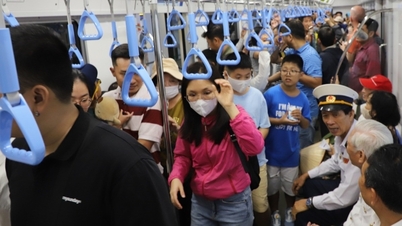 Metro số 1 đón 55.000 hành khách trong 6 giờ đầu vận hành chính thức