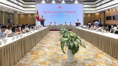 Kinh tế-xã hội tiếp tục có bước tăng trưởng, lạm phát giảm