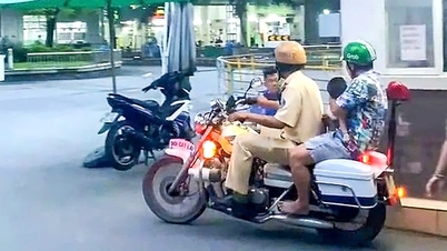 កុមារ​មាន​អាការ​ប្រកាច់​ឪពុក​បាន​សុំ​ឱ្យ​ប៉ូលិស​ចរាចរណ៍​ក្រុង​កា​តា​ឡៃ​យក​ទៅ​មន្ទីរពេទ្យ ។