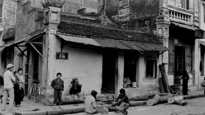 영국 외교관의 희귀한 사진을 통해 1980년대 하노이를 회상하다