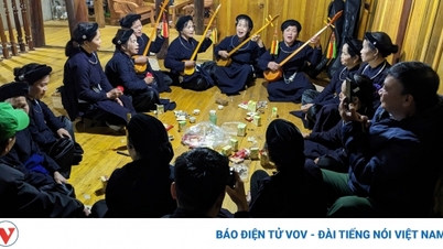 អ្នករក្សាបទភ្លេងប្រជាប្រិយ Tay និង Nung នៅ Van Trinh (Cao Bang)