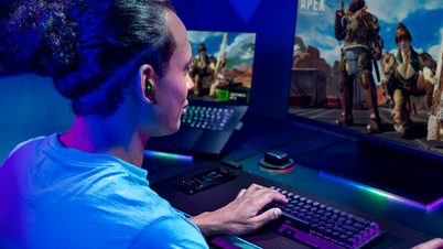 Razer បញ្ចេញកាសឥតខ្សែ Hammerhead Pro HyperSpeed ​​​​សម្រាប់​អ្នកលេងហ្គេម