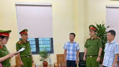 លើស​តម្លៃ​នាយក​វិទ្យាល័យ​ម្នាក់​ត្រូវ​បាន​កាត់​ទោស