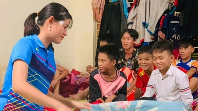 Cô giáo bỏ dở bữa trưa, đánh thức hơn 200 học sinh thoát thảm họa sạt lở