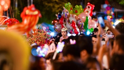 Sát Tết Trung thu, phố Hàng Mã thành thiên đường hóa trang lớn nhất Hà Nội