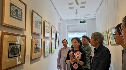 ពិព័រណ៍​ចម្លាក់​ឈើ​របស់​ប្រទេស​វៀត​ណាម​នៅ​លើ​ភ្នំ​ប្រាំបួន​នៃ​រាជវង្ស​ង្វៀន