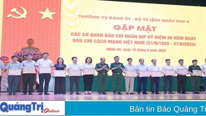 ជួបសំណេះសំណាលជាមួយភ្នាក់ងារសារព័ត៌មានទាំង៦ខេត្ត