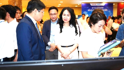 ដំណោះស្រាយបំរែបំរួលឌីជីថលឈានមុខគេជាច្រើនត្រូវបានបង្ហាញនៅវេទិកាសម្រាប់ការអភិវឌ្ឍន៍កិច្ចសន្យាអេឡិចត្រូនិកប្រកបដោយសុវត្ថិភាព