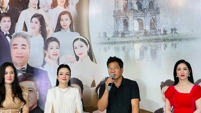 "អារម្មណ៍ខែតុលា" ប្រមូលផ្តុំតារាកំពូល