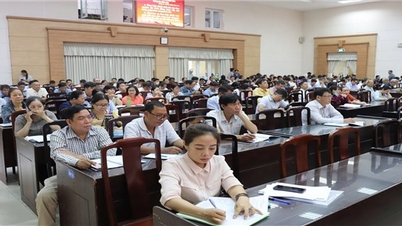 Binh Tan (Ho Chi Minh City) organizes training on ethnic work knowledge