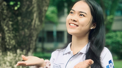 និស្សិត​ស្រី​បាន​បញ្ចប់​ការ​សិក្សា​ថ្នាក់​កិត្តិយស​ពី​ពហុបច្ចេកទេស​ក្នុង​រយៈ​ពេល​បី​ឆ្នាំ