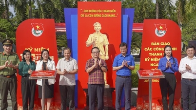 Trao tặng công trình thanh niên tại Khu tưởng niệm anh Lý Tự Trọng