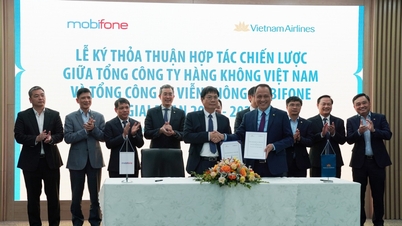 Vietnam Airlines và MobiFone hợp tác chiến lược