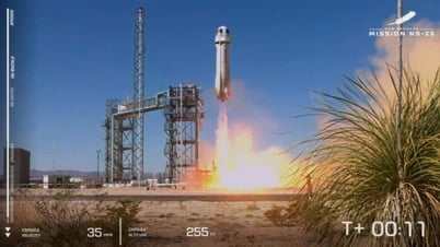 Blue Origin នាំអ្នកទេសចរទៅកាន់គែមនៃលំហអាកាស បន្ទាប់ពីបាត់ខ្លួនជិតពីរឆ្នាំ