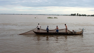 កំពូលទឹកជំនន់នៅភាគខាងលិចបានកន្លងផុតជាផ្លូវការហើយ។