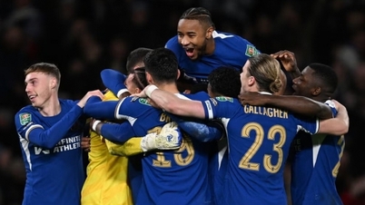 Chelsea បានយកឈ្នះ Newcastle ដោយបាល់ប៉េណាល់ទី ដើម្បីឈានទៅវគ្គពាក់កណ្តាលផ្តាច់ព្រ័ត្រ Carabao Cup