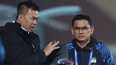 Chuyện chỉ có ở bóng đá Việt Nam, những chiếc ghế ‘kỳ lạ’ tại V-League khiến HLV… nơm nớp