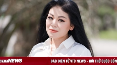 Anh Tho, Ho Quynh Huong និងតារាជាច្រើនបានប្រមូលផ្តុំគ្នាក្នុងរាត្រីតន្ត្រី 'Hanoi Stars'