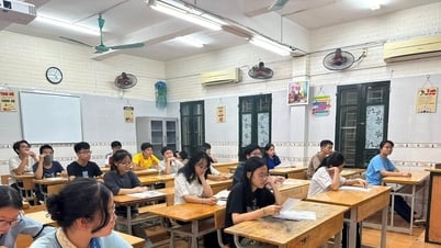 ハノイ、10年生入学枠12地域を安定維持
