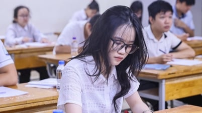វា​នឹង​មាន​ការ​ប្រឡង​ដាច់​ដោយ​ឡែក​សម្រាប់​បេក្ខជន​ដែល​បរាជ័យ​ក្នុង​ការ​ប្រឡង​សញ្ញាបត្រ​មធ្យម​សិក្សា​ទុតិយភូមិ​ឆ្នាំ ២០២៤។