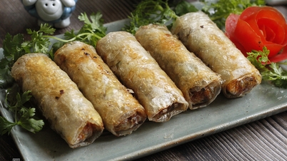 Fried spring rolls are in the top 10 best dishes in the world made from shrimp.