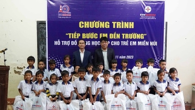 ក្រុមហ៊ុន​វារីអគ្គិសនី​ជួយ​សិស្សានុសិស្ស​នៅ​តំបន់​ខ្ពង់រាប Quang Tri ទៅ​សាលា