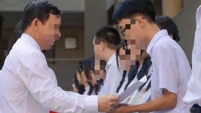 กรมการศึกษาและการฝึกอบรมเมืองดานัง กล่าวถึงนักเรียนที่เรียนดีแต่เซ็นชื่อรับเงินแต่ได้รับเพียงสมุดบันทึกเท่านั้น