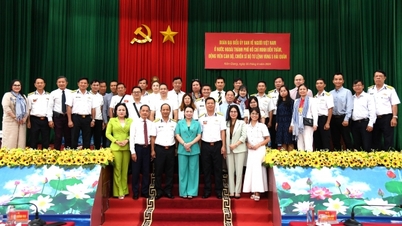 Kiều bào hướng về biển, đảo quê hương bằng những việc làm cụ thể, thiết thực