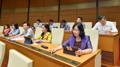 Quốc hội thông qua Nghị quyết về lấy phiếu tín nhiệm, bỏ phiếu tín nhiệm