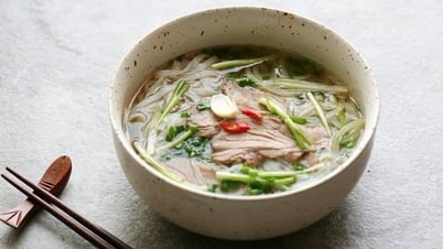 ហាង​គុយទាវ​សាច់​គោ​ល្បី​ៗ​ដែល​ភ្ញៀវ​ទេសចរ​ចូល​ចិត្ត​ក្នុង​រដ្ឋធានី​ហាណូយ