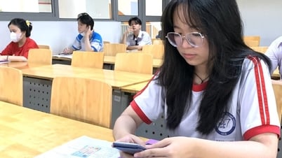 Muốn vào Đại học Quốc gia TP.HCM, chọn phương thức xét tuyển nào để điểm chuẩn 'dễ thở'?