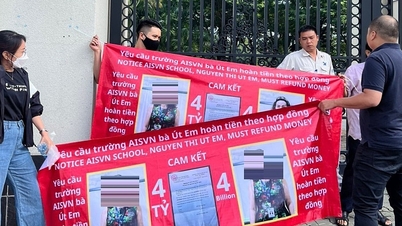 Phụ huynh cho trường vay tiền như 'nắm dao đằng lưỡi'