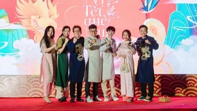 Tet gift giving story at FPT education sector