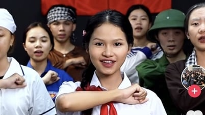 7 tiếng ráo riết làm video biến hình dịp lễ 30-4