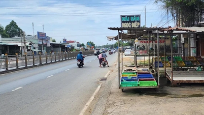 Need to change the habit of trading close to the street