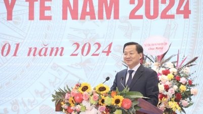 Nghiên cứu điều chỉnh mức đóng bảo hiểm y tế phù hợp với lộ trình điều chỉnh giá dịch vụ y tế