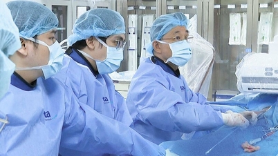 Abdominal aortic aneurysm threatening to rupture