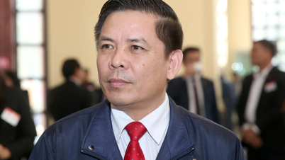 សំណើដាក់ពិន័យអតីតរដ្ឋមន្ត្រីក្រសួងដឹកជញ្ជូន លោក Nguyen Van The