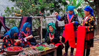Nghề dệt, thêu truyền thống của người Mông
