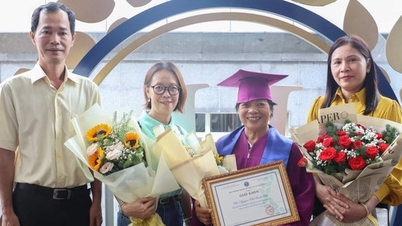 66 tuổi tốt nghiệp thạc sĩ luật: Tôi sẽ học suốt đời không ngại tuổi tác