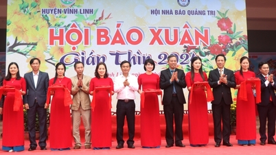 ពិធីបើកមហោស្រពសារព័ត៌មាននិទាឃរដូវ ក្រោមប្រធានបទ "អបអរសាទរ ពិធីជប់លៀង អបអរនិទាឃរដូវ អបអរសាទរមាតុភូមិ បង្កើតថ្មី"