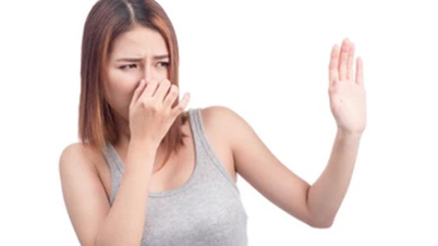 Bác sĩ tiết lộ mẹo đơn giản để khử mùi tỏi trong hơi thở