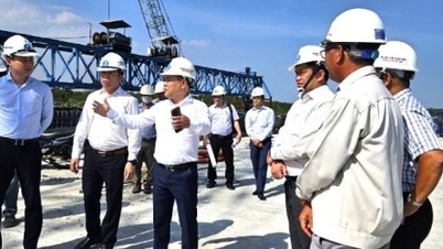 Thông xe kỹ thuật tuyến chính phía Đông cao tốc Bến Lức