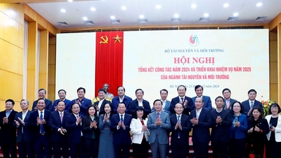 Tuyến Metro số 1 chính thức khai trương, người dân được miễn phí đi tàu 1 tháng