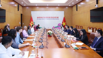 Đoàn đại biểu Đảng Cộng sản Hoa Kỳ (CPUSA) thăm, làm việc tại Việt Nam