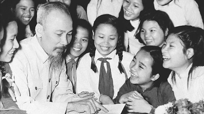 Learning from President Ho Chi Minh's ideology and morality helps each individual improve themselves.