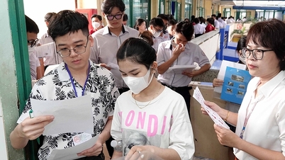Kỳ thi tốt nghiệp THPT và tuyển sinh ĐH, CĐ 20 năm qua