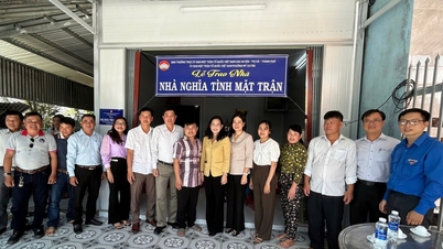 ការប្រគល់ផ្ទះនៃព្រះគុណរបស់រណសិរ្ស